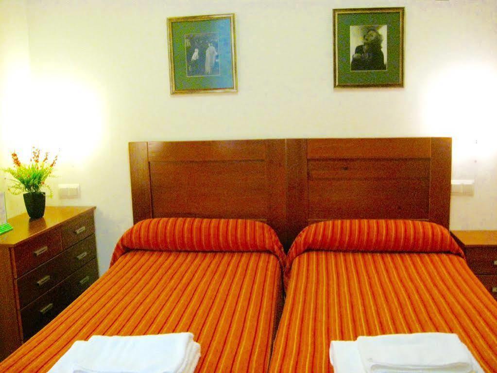Guest house Tirso Plaza 2*
